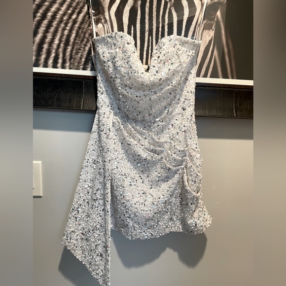 Retrofete Dresses & Skirts - NWT Retrofete xRevolve Omer Sequin Mini Dress in White